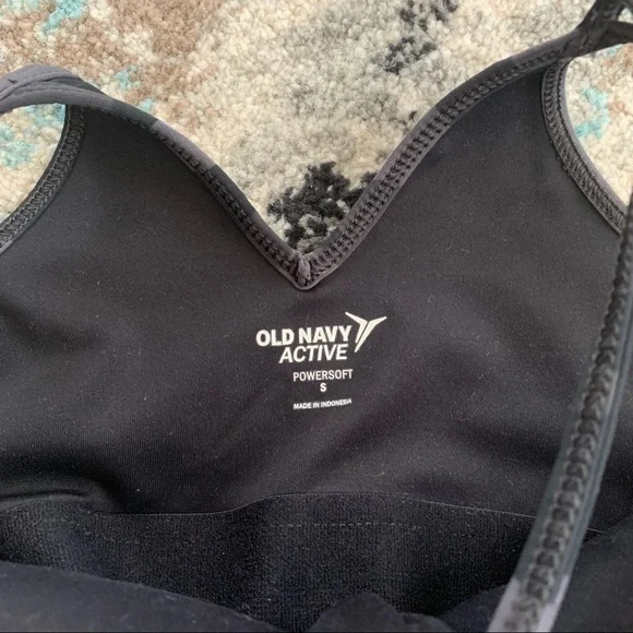 🎃 3/$30 Old Navy Active PowerSoft Grey and Black Camo Padded Strappy Tank Top - Picture 7 of 8